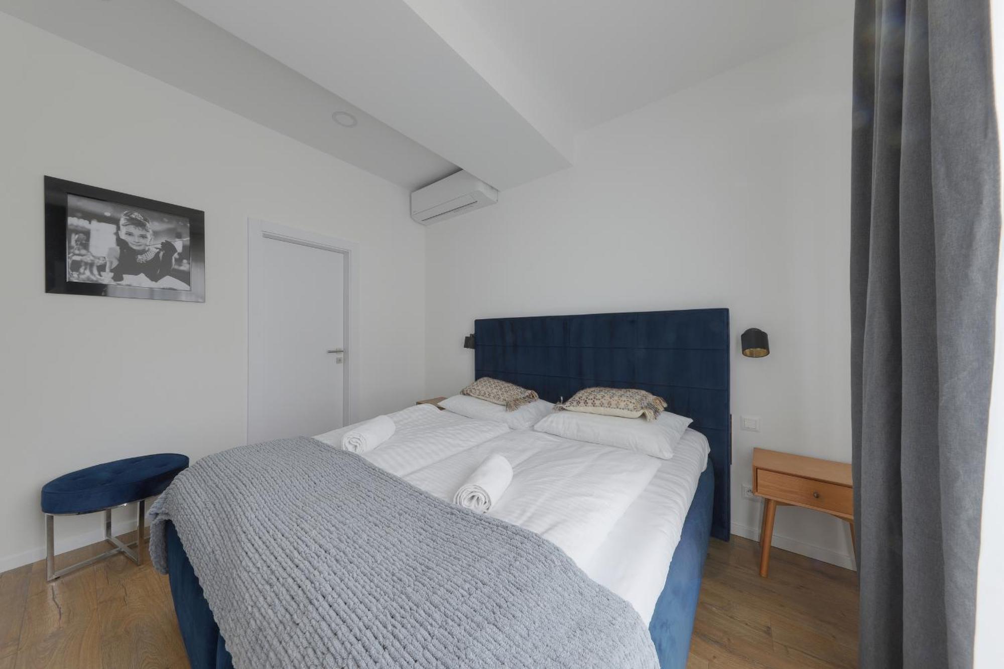 Shone Apartment Old Town 2 Bedroom Bratislava Exterior photo